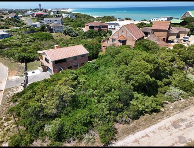816M² VACANT LAND FOR SALE IN PARADISE BEACH